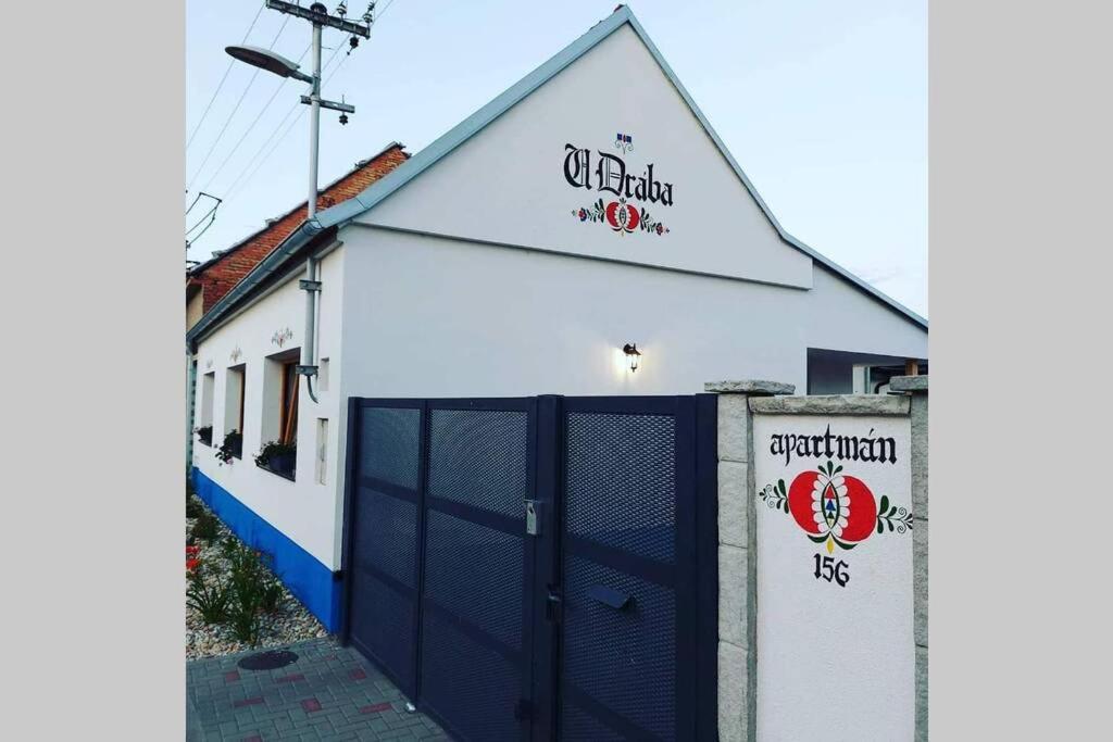 Apartman U Draba: Ubytovani Na Slovacku V Miloticich U Kyjova Milotice Exterior foto